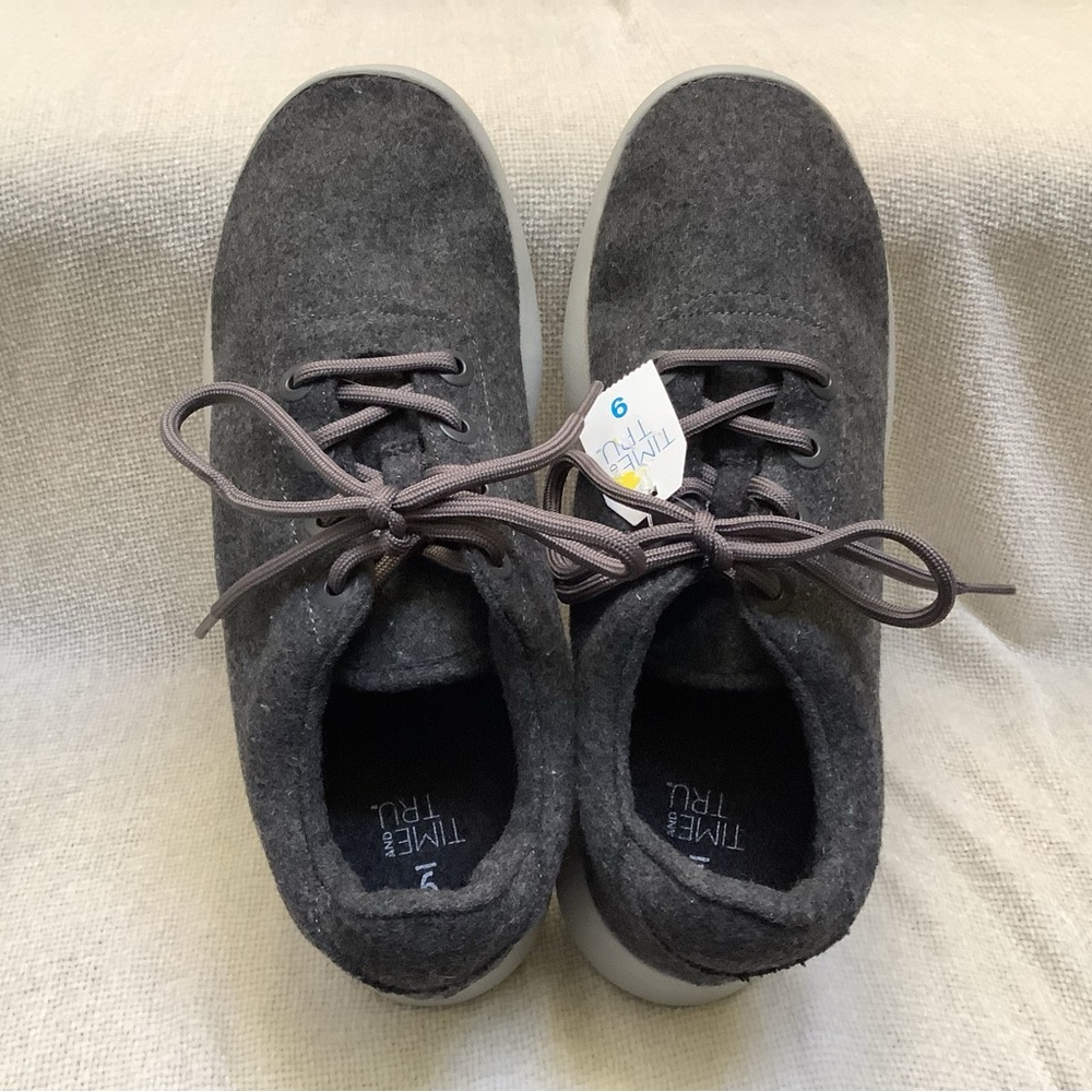 Time and Tru Gray Lace-Up Sneakers Shoes-Wool Like Fabric-Memory Foam-9M-NWT - Picture 9 of 14